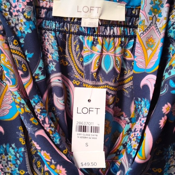 Loft Sleeveless Top - Picture 2 of 4